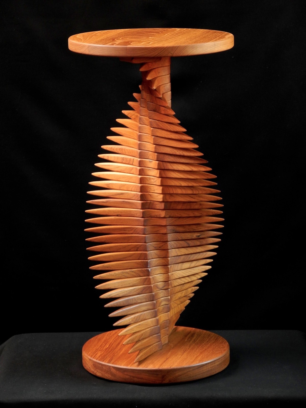 HANDMADE show wooden art