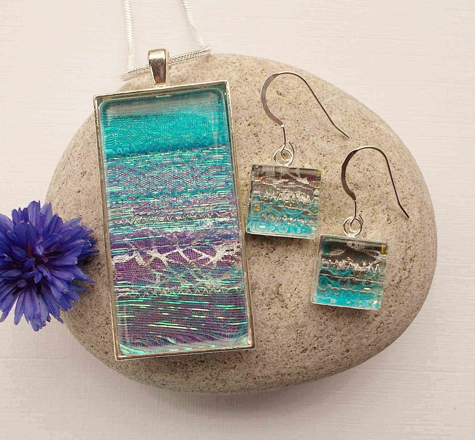 Beautiful jewellery, glassware and an original print 2016 calendar make up this month's stunning prize.