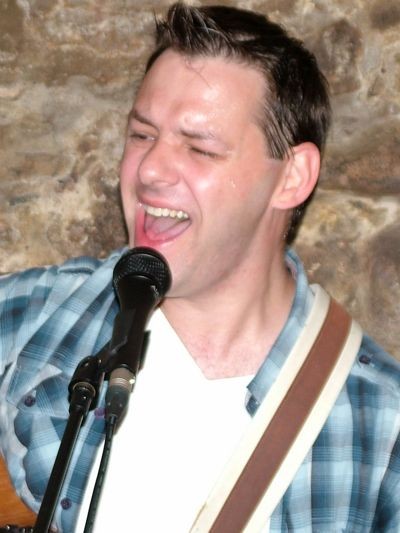 Don Nicolson makes a welcome return to Greyfriars Bar.