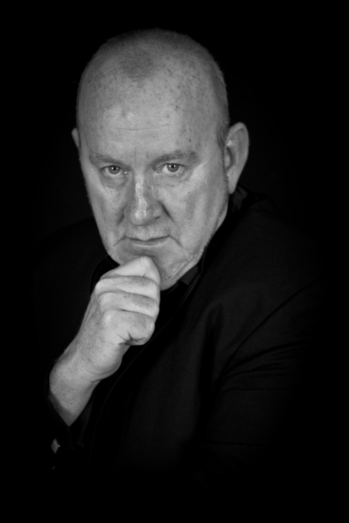 Comedy hypnotist Acari combines great talent and showmanship at Perth Concert Hall