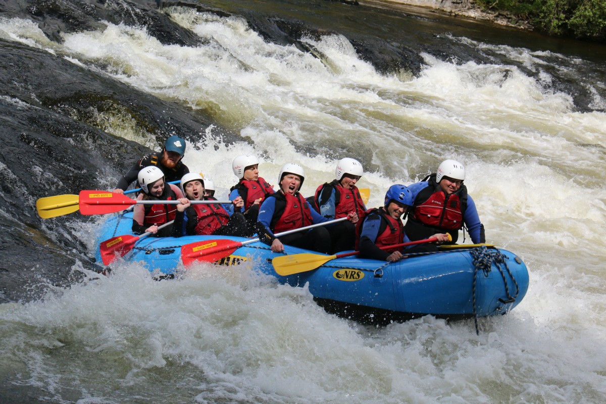 Nae Limits white water rafting