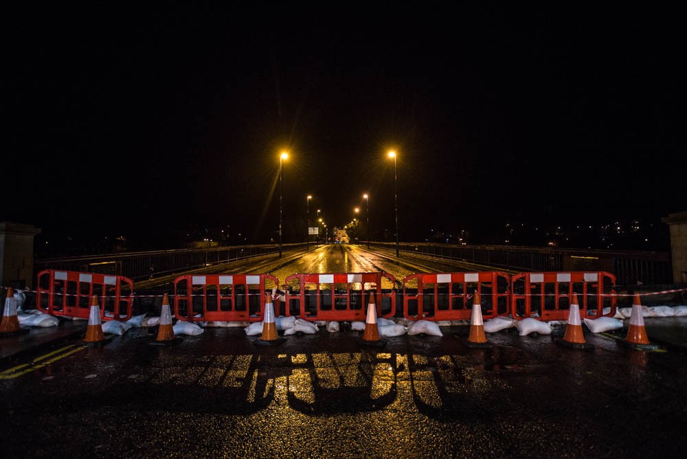 Queens Bridge closed!