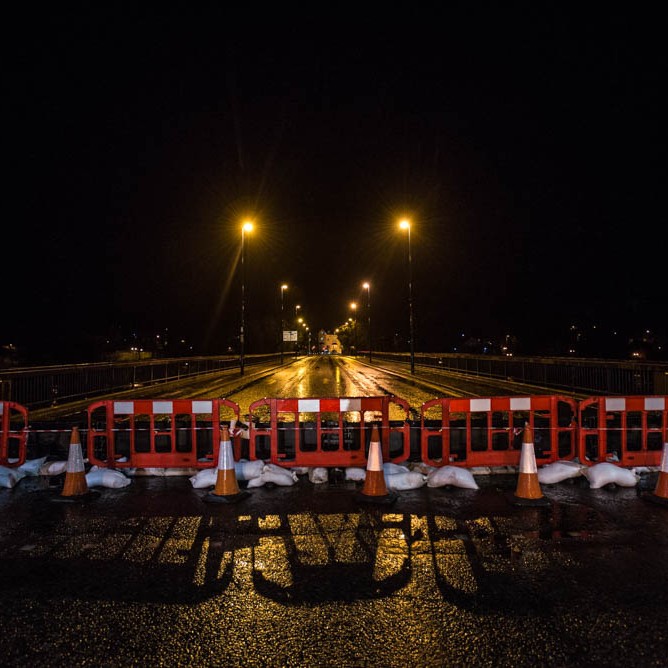 Queens Bridge closed!