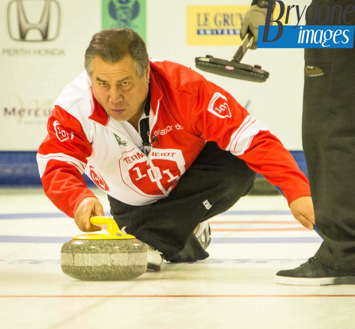 Brad Heidt of Team Heidt from Canada curling in the Perth Masters 2016