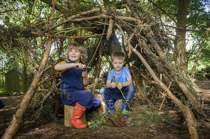 Easter RSPB den building