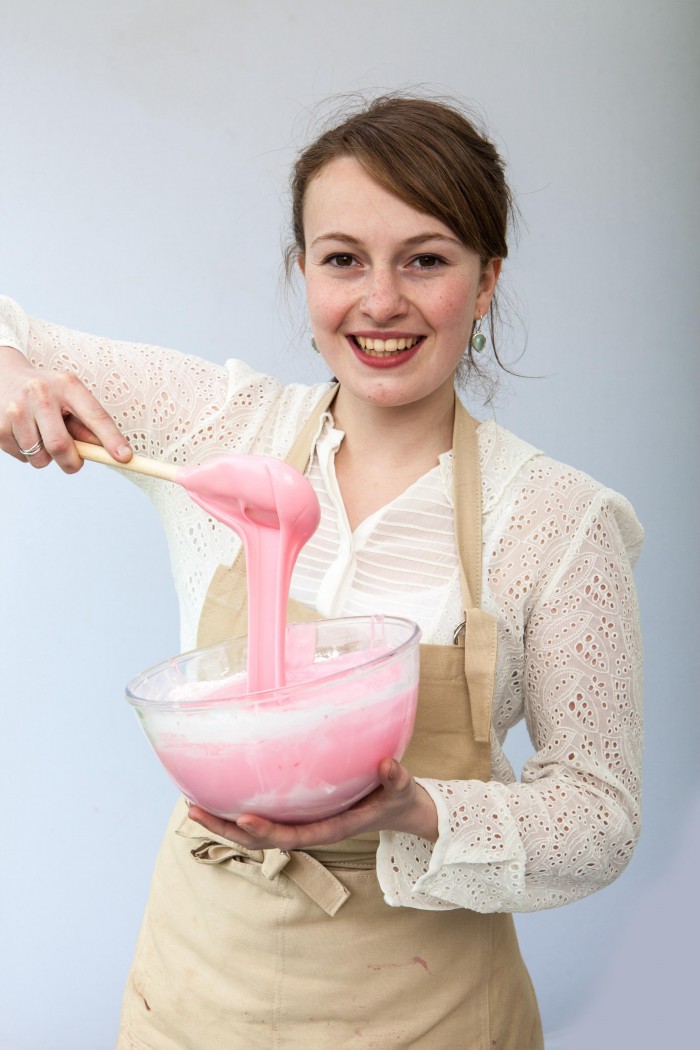 Sweet Success, Secrets and behind the scenes.
A relaxed and entertaining evening with Dunkeld celebrity, BBCs Bake-Off contestant, Flora Shedden, in an informal interview hosted by acclaimed Dunkeld author and couturier, Ann Lindsay.