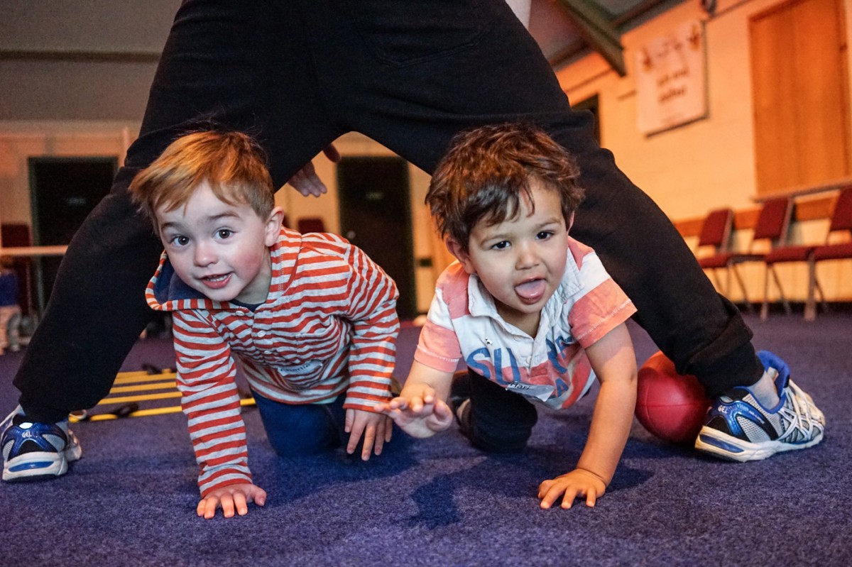 RUGBY NIPPERS between legs