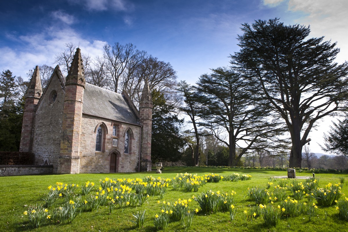 The Presbyterian Chapel sits in the grouns upon Moot Hill. A replica of the famous Stone of Scone sits in front of the Chapel.