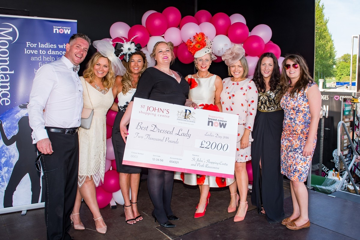 The best dressed lady was presented with her cheque by Claire McDiarmid from St John's Shopping Centre.