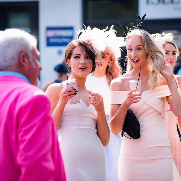 Ladies Day at Perth Racecourse 2016