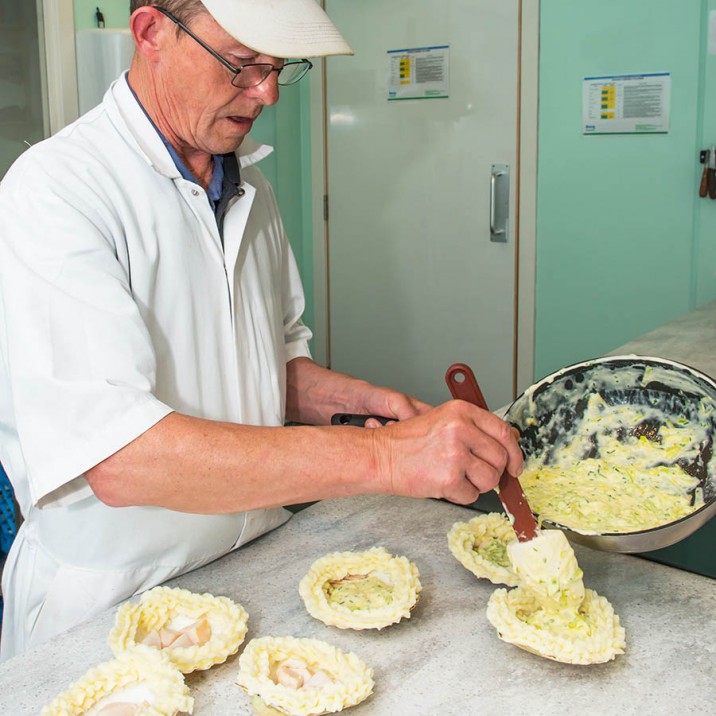 This weeks #SmallCityRecipe comes from the brilliant George Campbell & Sons Fishmongers in Perth.  This delicious Coquille St Jacques is extremely tasty and easy to make!