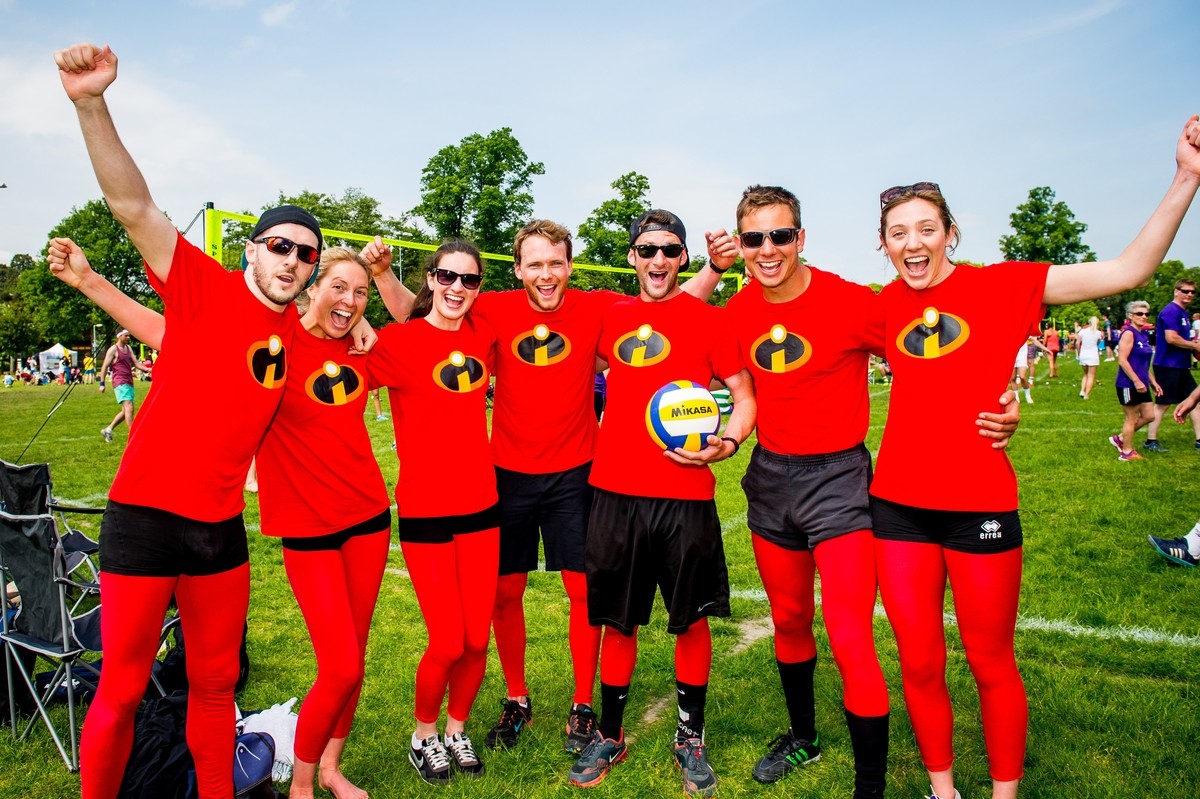 Teams had a variety of outfits and colours. We loved the Incerdibles outfits, looking good guys!