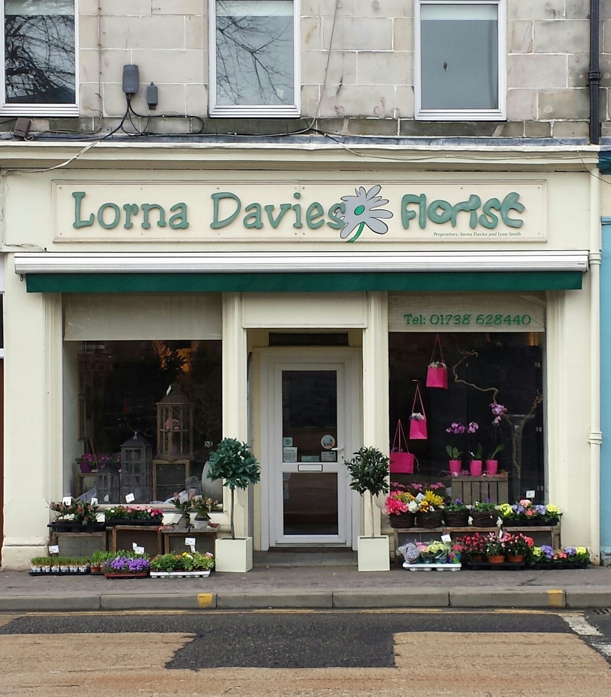 Lorna Davies is one of the leading florists in Perth and offers a range of services from weddings, special occasions and funerals they can make and deliver a bouquet for any occasion.