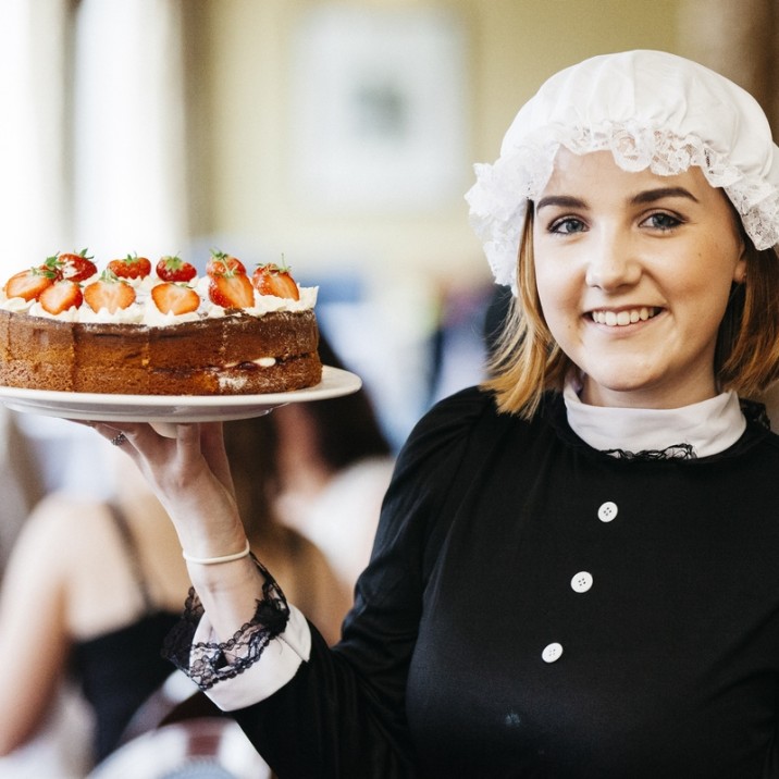 The staff looked great in their victorian costumes and really added to the whole theme of the event.