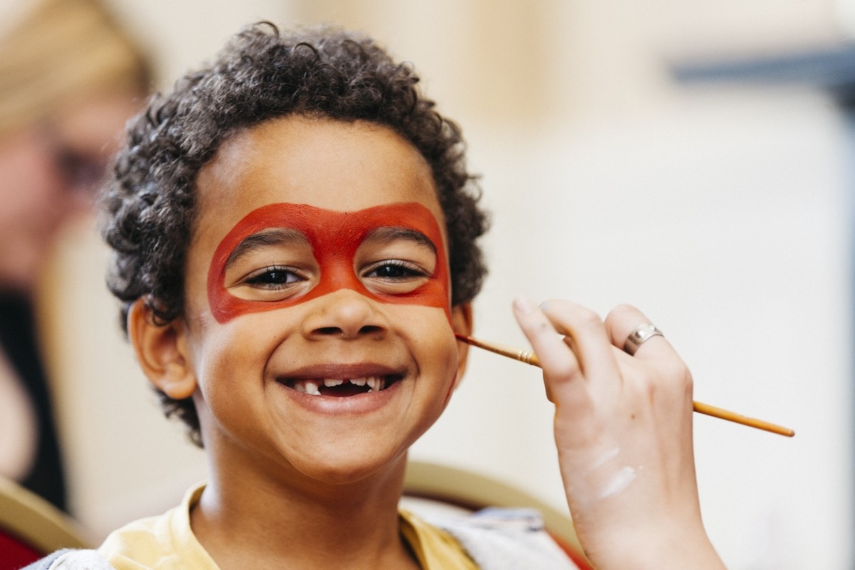 The fantastic Claire Oliff provided the facepaint on the day of the event and had a queue of kids wanting their face painted with minecraft, animals and their favourite superheroes!
