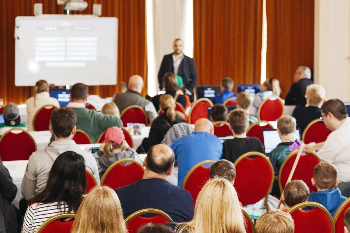 Stephen Reid of Immersive Minds led exclusive tutorials at the Atholl Palace Family Open Day.