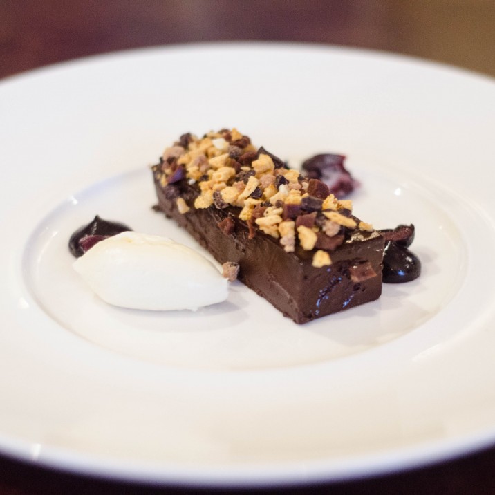 63 Tay Street Restaurant has recently had a lovely new refurb and a menu refresh.  With a great range of sweet and delicious desserts.