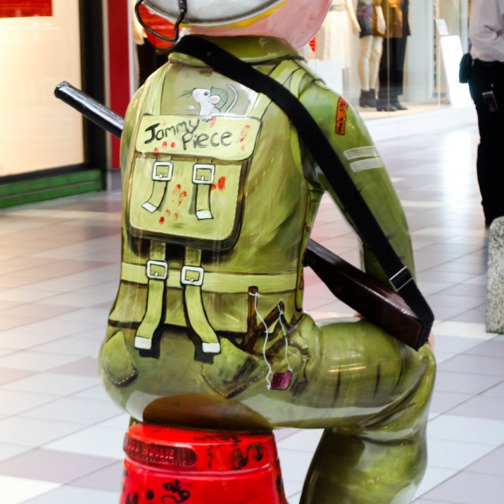 Lesley D McKenzie designed this soldier inspired Oor Wullie. This is a tribute to our soldiers present and past.