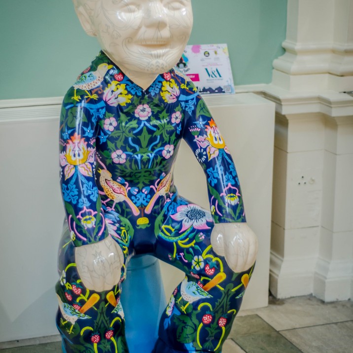 strawberry thief" By Ellen Brown
Freelance computer game artist and graphic designer Ellen Brown created this Wullie with inspiration from a previous project. Yuo can see this hippy Wullie in Perth Musuem and Art Gallery.