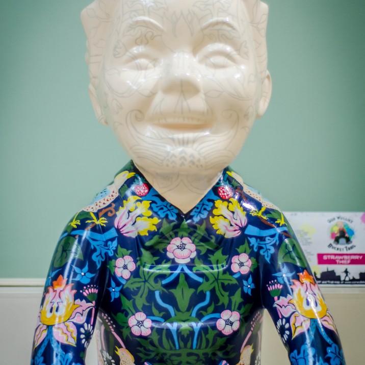 We love this Oor Wullies style! Can we steal this print and make a chic dress?!