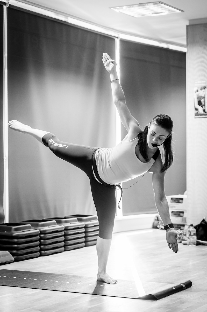 Fitness Pilates Eva black and white