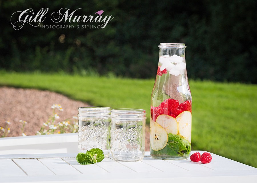 This week's #smallcityrecipe from Gill Murray is a summer detox water. This healthy and detoxing water helps to replenish your body with loads of good vitamins and minerals.