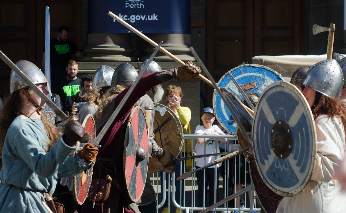 let the battle commence! The live battle re-enactments in Perth city centre were definitely a crowd pleaser.