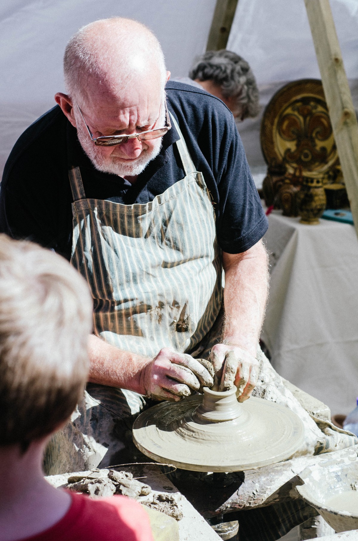 Learn how to make pottery like they would have 700 years ago! The treaty of Perth Celebrations were not only great fun but also gave people young and old the chance to learn a new skill, such as pottery!