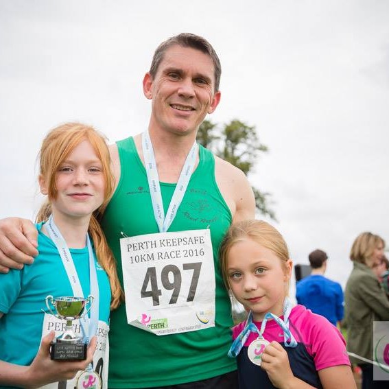 The Keepsafe Perth 10k also had two Live Active Kid's fun runs this year so the event was enjoyed by all ages.  It was great to see families getting involved and celebrating their achievements together.