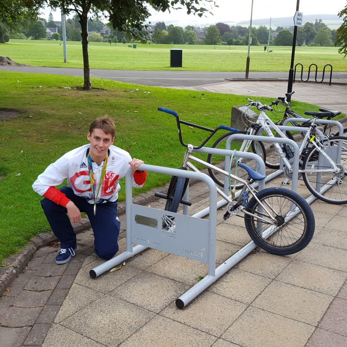Stephen Milne was out an about in Perth with his silver Olympic medal. We think he might get into cycling next! haha