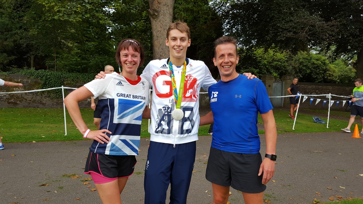 When Stephen met Steve! Steve Bonthrone and his wife were delighted to meet with our local Olympic Medalist. Think Steve challenged him to a race outwith the pool!