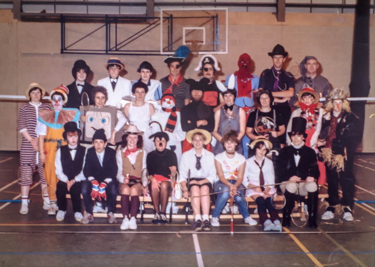 Blairgowrie fancy dress party to raise money for the Blairgowrie Sports Centre.