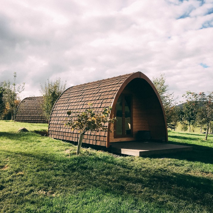 These pods are set amongst a lovely peaceful setting