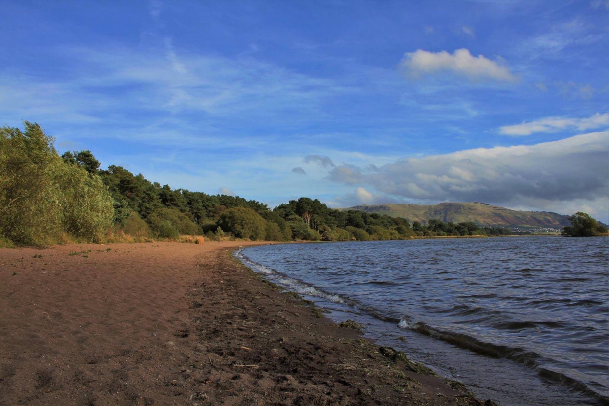 You wouldn't think this picture was taken right here in Perthshire. What a beautiful blue sky and sandy beach.