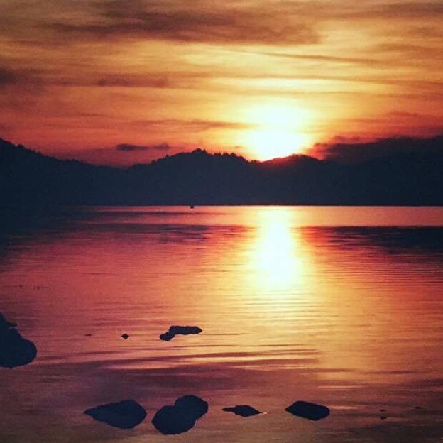 Beautiful sunset on the water in Kenmore.