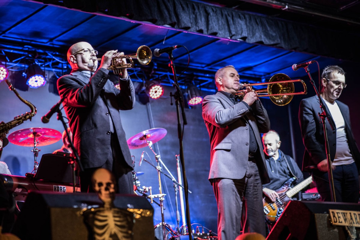 Live music on the main stage in Perth attracted the crowds