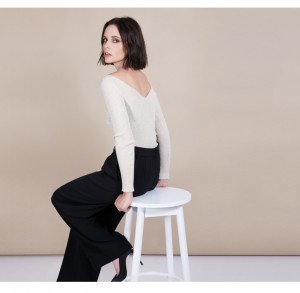 Christmas Gift Guide Eva Lucia white top