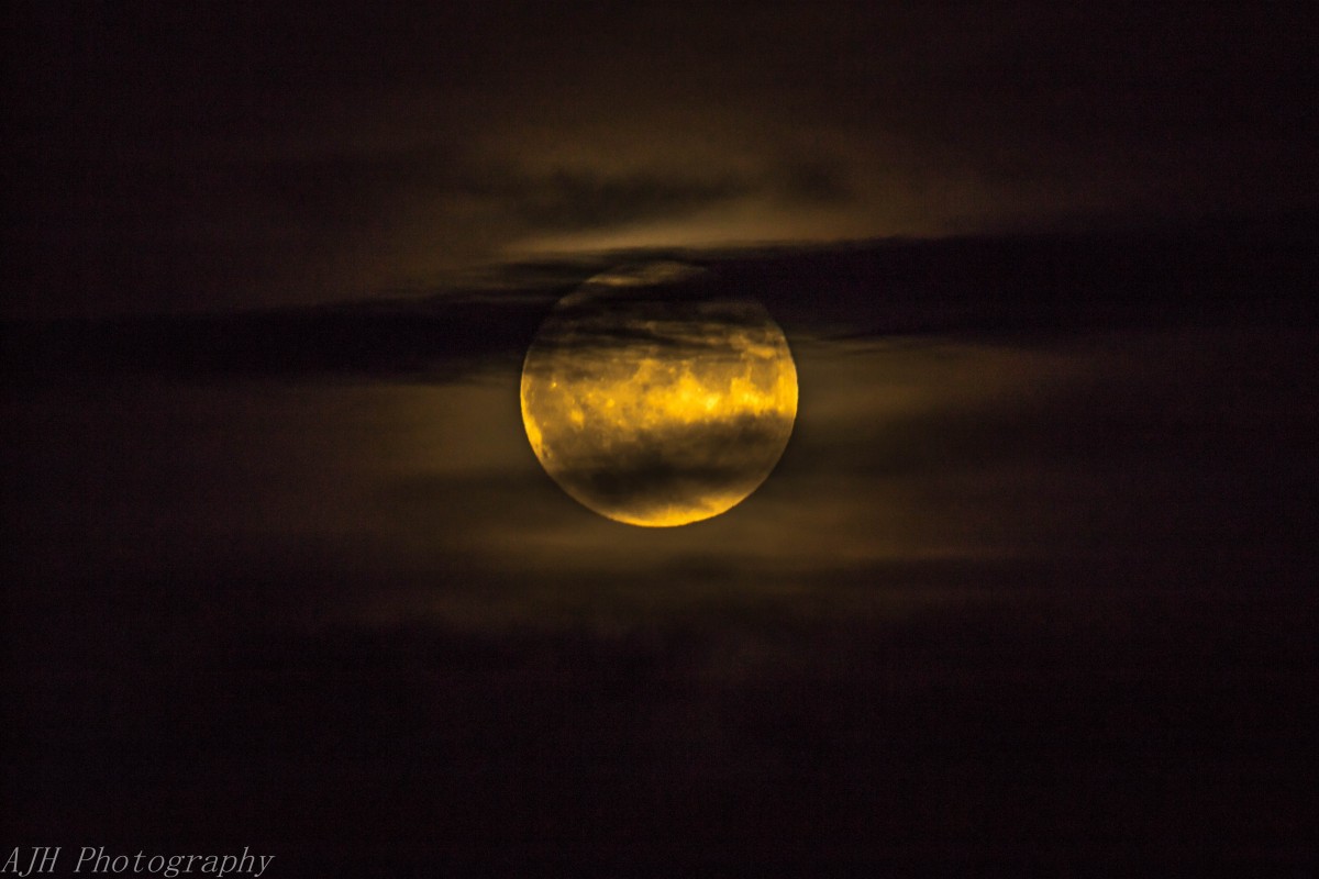 This picture of the Super Moon in Perthshire from Andrew Harvey shows the moon glowing gold with wisps of dark clouds.  You half expect to see a werewolf  howling at the side!