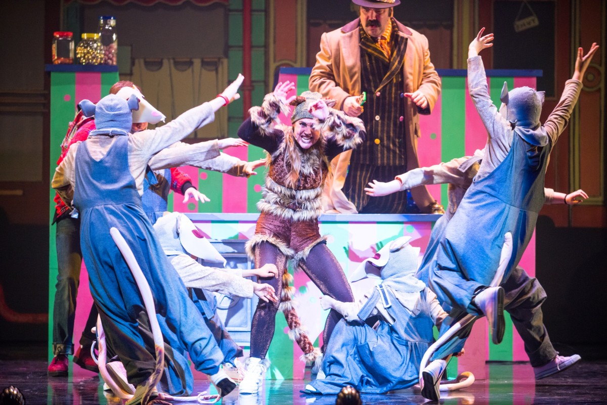 King Rat and his rodent army are swarming all over Perth in this family favourite tale!