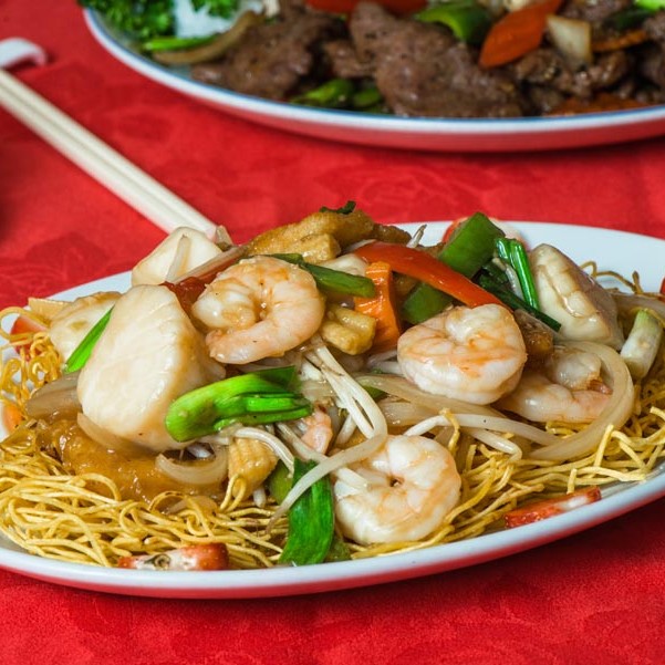 Tasty seafood noodles from Jade Garden Perth.