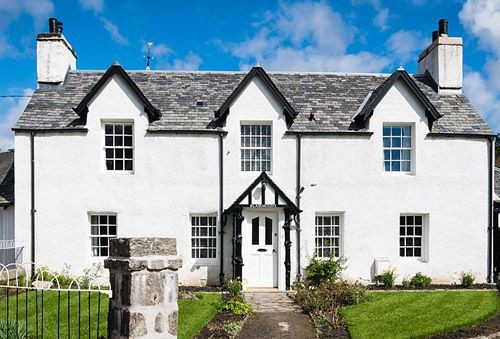 We love our cottage in Moulin. Lots of people stay here for weddings and it;s our favourite part of the world. My 5yr old loves it too! We lovingly restored it from the ground as it is listed, and almost divorced in the process! haha but it was worth it. Sent in by Louise