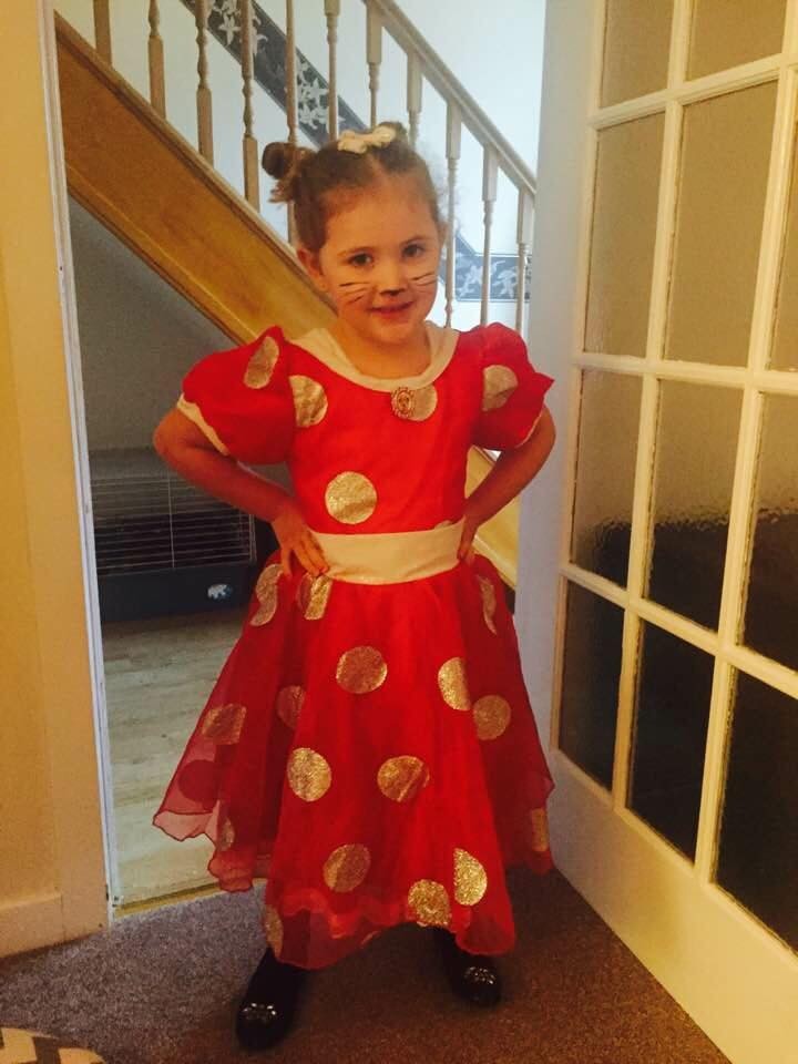 Mia Mia Duthie (just turned 5) as Minnie Mouse, she looks so cute!