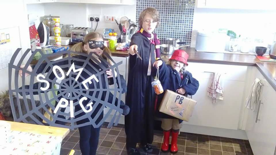 This talented trio rocked it as Charlotte's Web, Harry Potter & Paddington Bear!