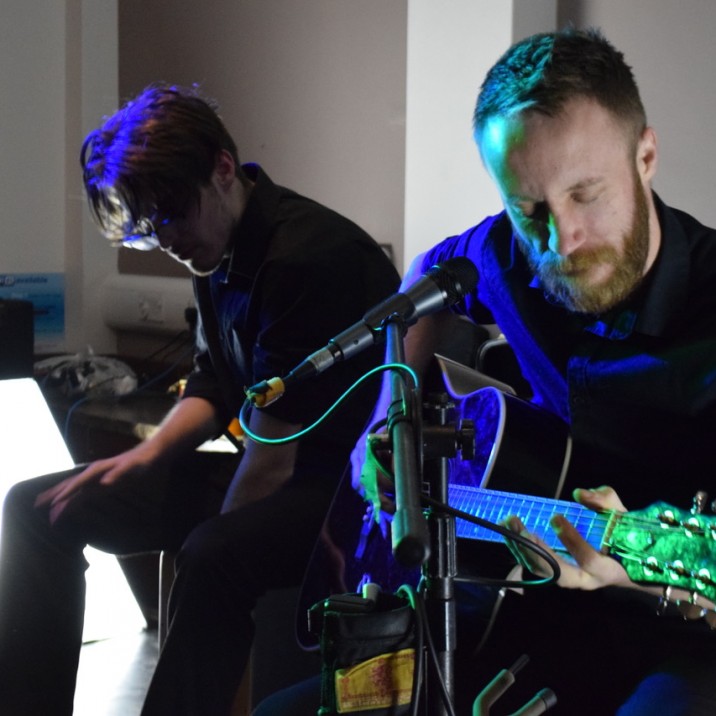 NIGHT AT THE MUSEUM - Close Up Daves