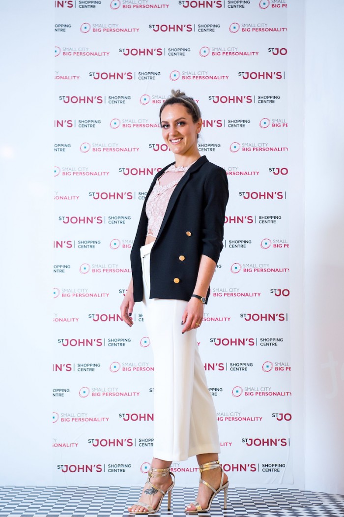 WIN A £200 Shopping Trip at River Island For You And A Friend!