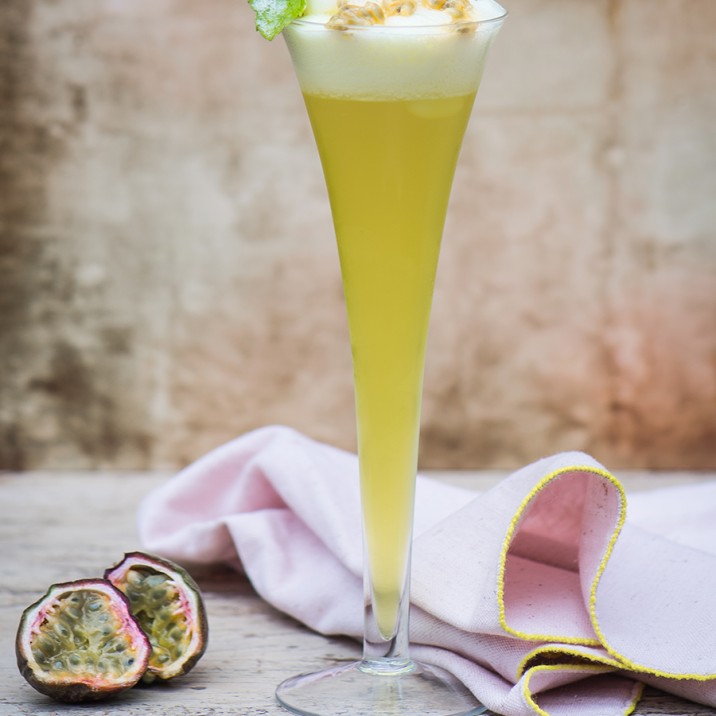 DAFFYS COCKTAIL - Portrait Image