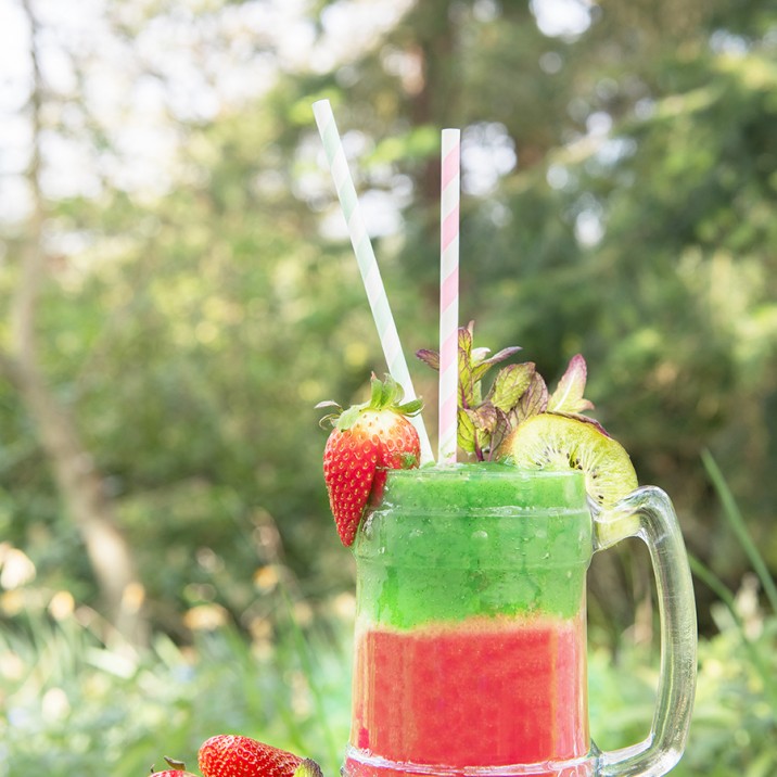 STRAWBERRY KIWI COCKTAIL - Portrait