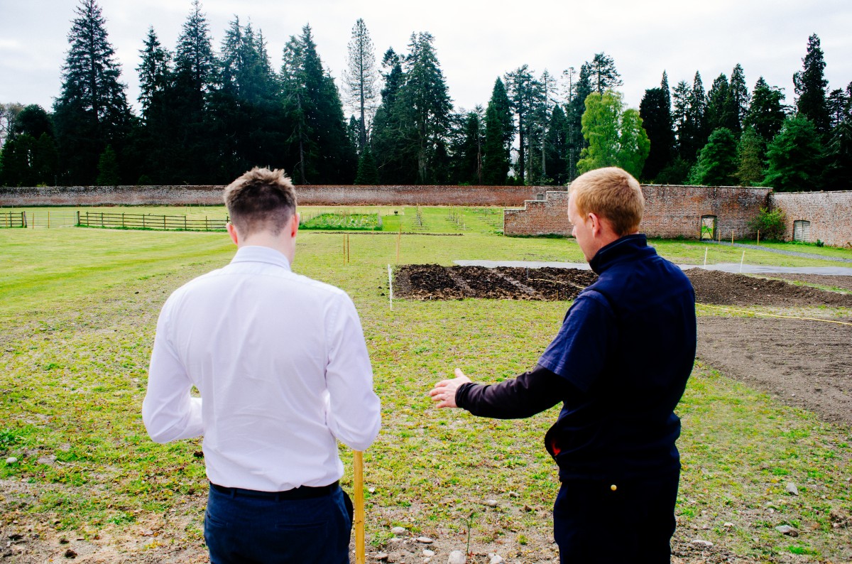 Scone Palace - Walled Garden Brian chatting to Gary