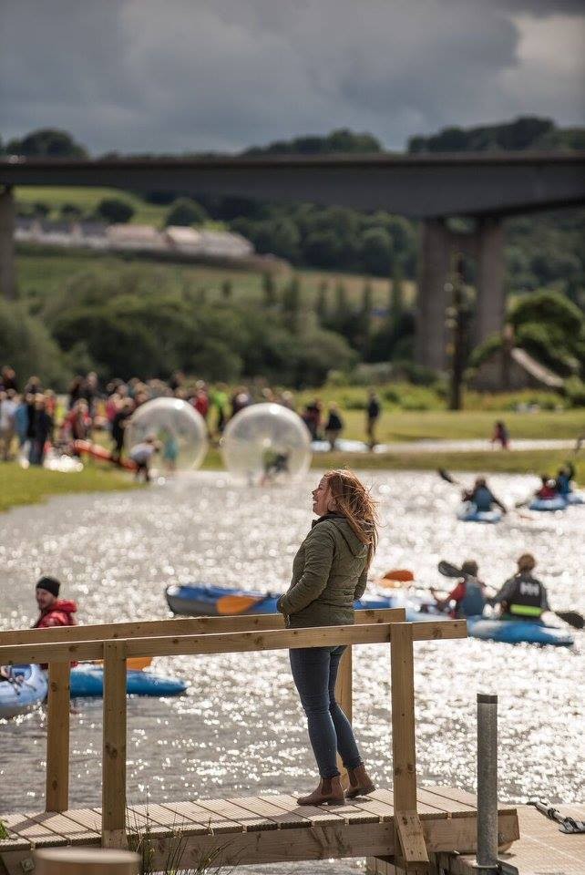Boat on the Tay launch - Willowgate