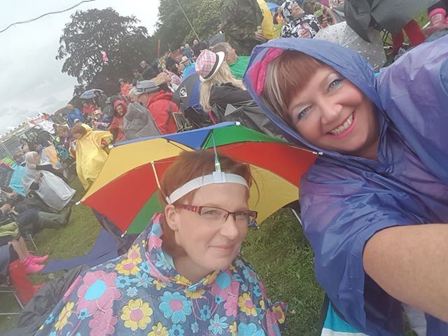 It was a wet weekend but the crowd were still in good spirits!